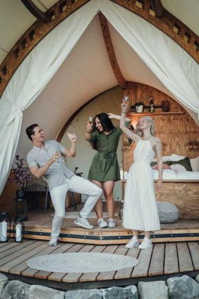 WOW magisches Luxus Glamping mit Pool im Paradies